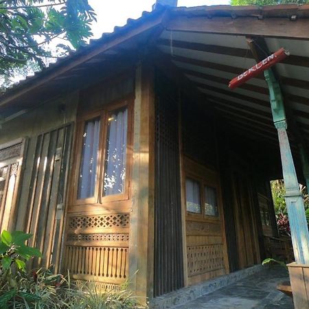 Sapulidi Cafe, Gallery & Resort Lembang Exterior foto