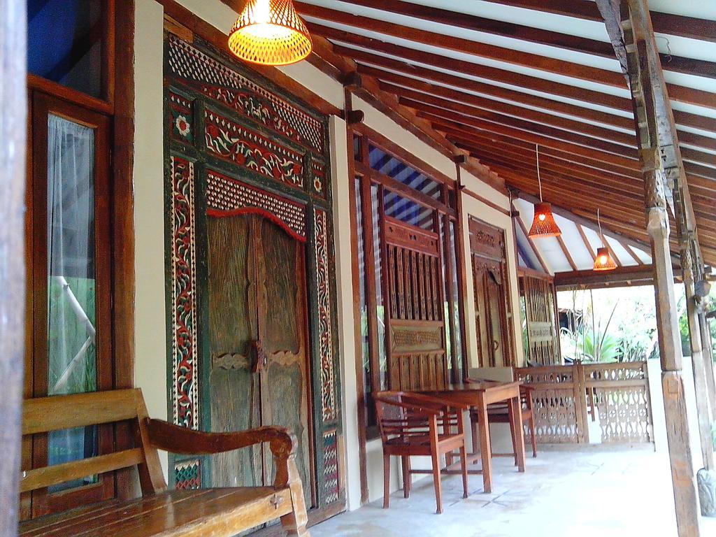 Sapulidi Cafe, Gallery & Resort Lembang Exterior foto